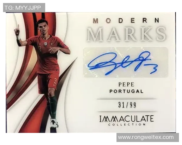 如何绘制足球明星佩佩的生动形象与细节技巧分享